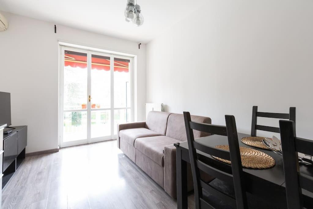 Large Close To Metro * Milano